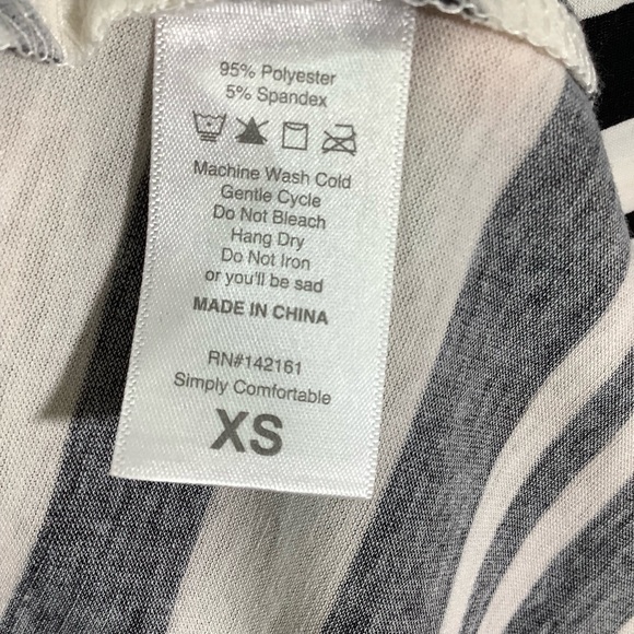 Lularoe Jessie Stripe Midi Comfy with Pockets - Picture 6 of 6